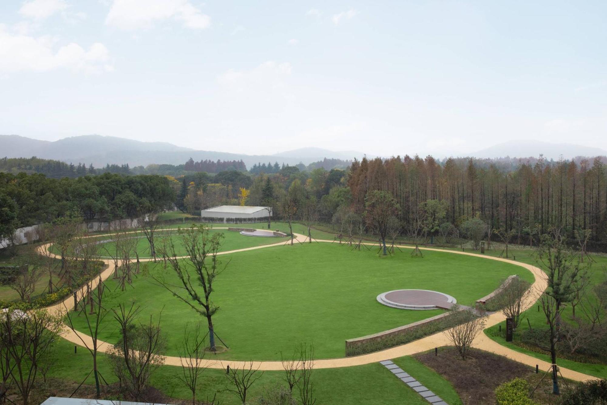 Courtyard By Marriott Wuxi Lihu Lake Екстериор снимка