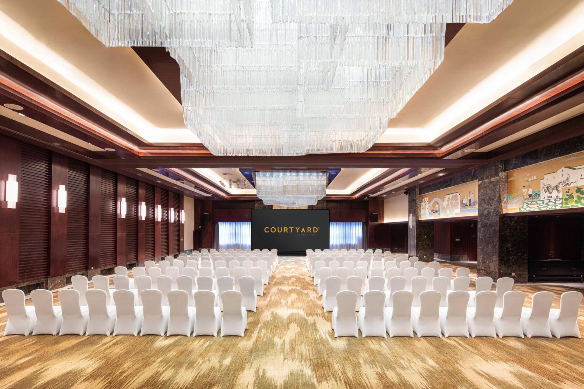 Courtyard By Marriott Wuxi Lihu Lake Екстериор снимка